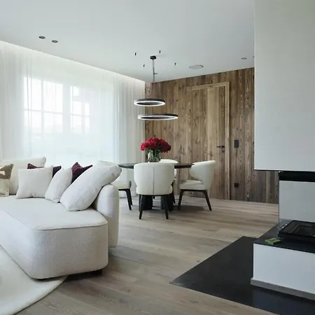 Residences * Κίτσμπουελ